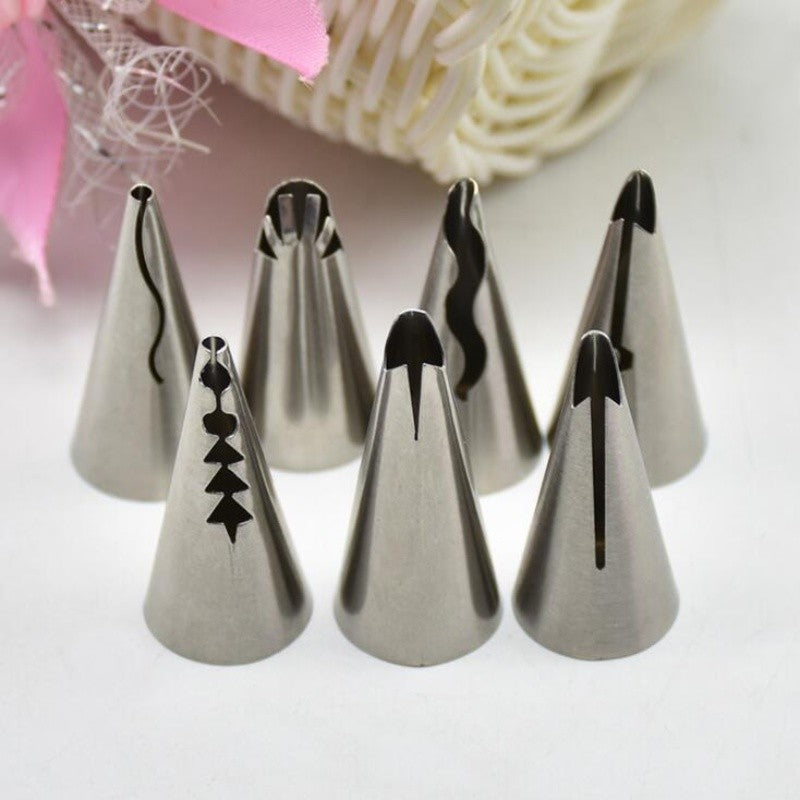 (Store Closing Sale) 1/3/5/7pc/set of chrysanthemum Nozzle Icing Piping Pastry