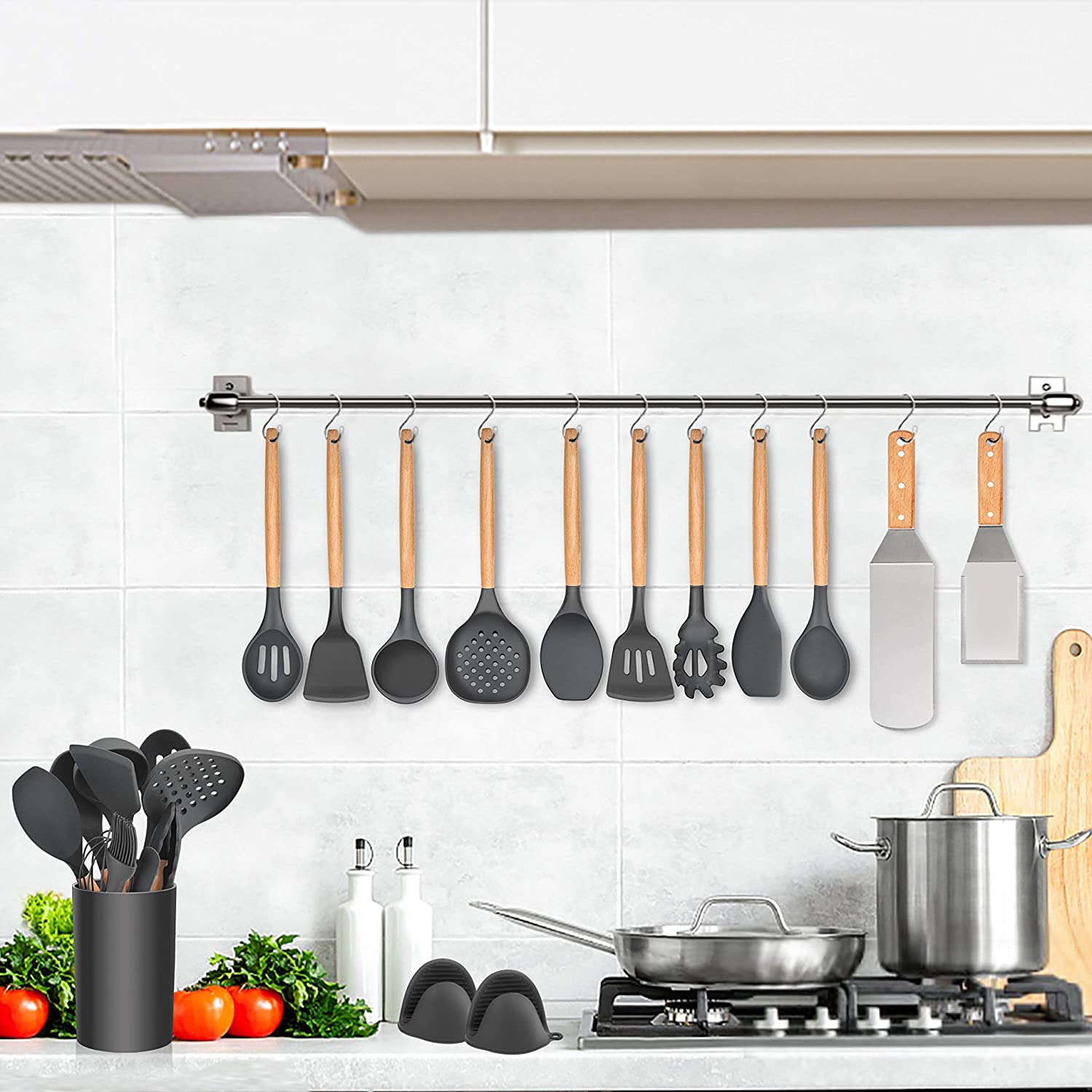 (Store Closing Sale) 30 pieces of kitchen cooking utensils and brackets