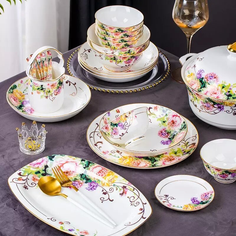 (Store Closing Sale) 60 PIECE EUROPEAN BONE FLORAL PATTERN