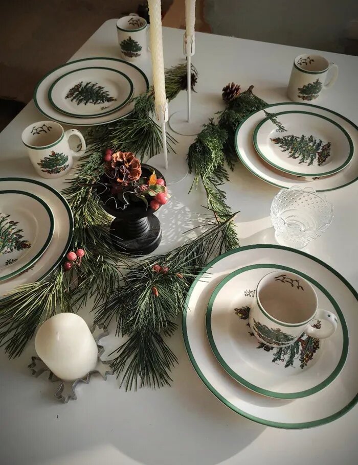 12 Piece Christmas Tree Ceramic Tableware Coffee Set