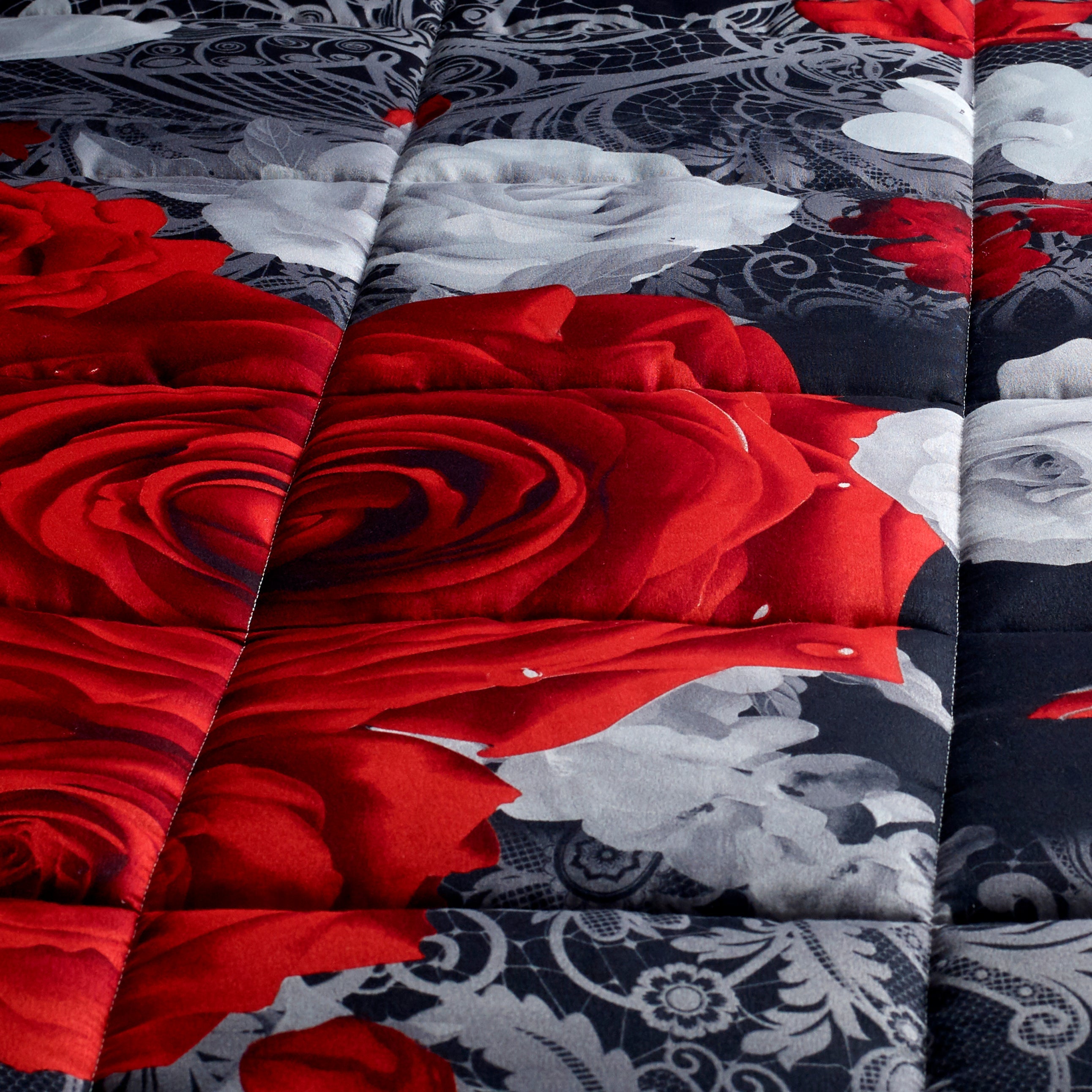 3D Print Red And White Rose All Season Quited Comforter Set