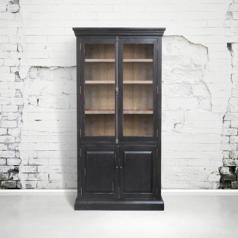 Store Closing Sale - Wellington / Display Cabinet