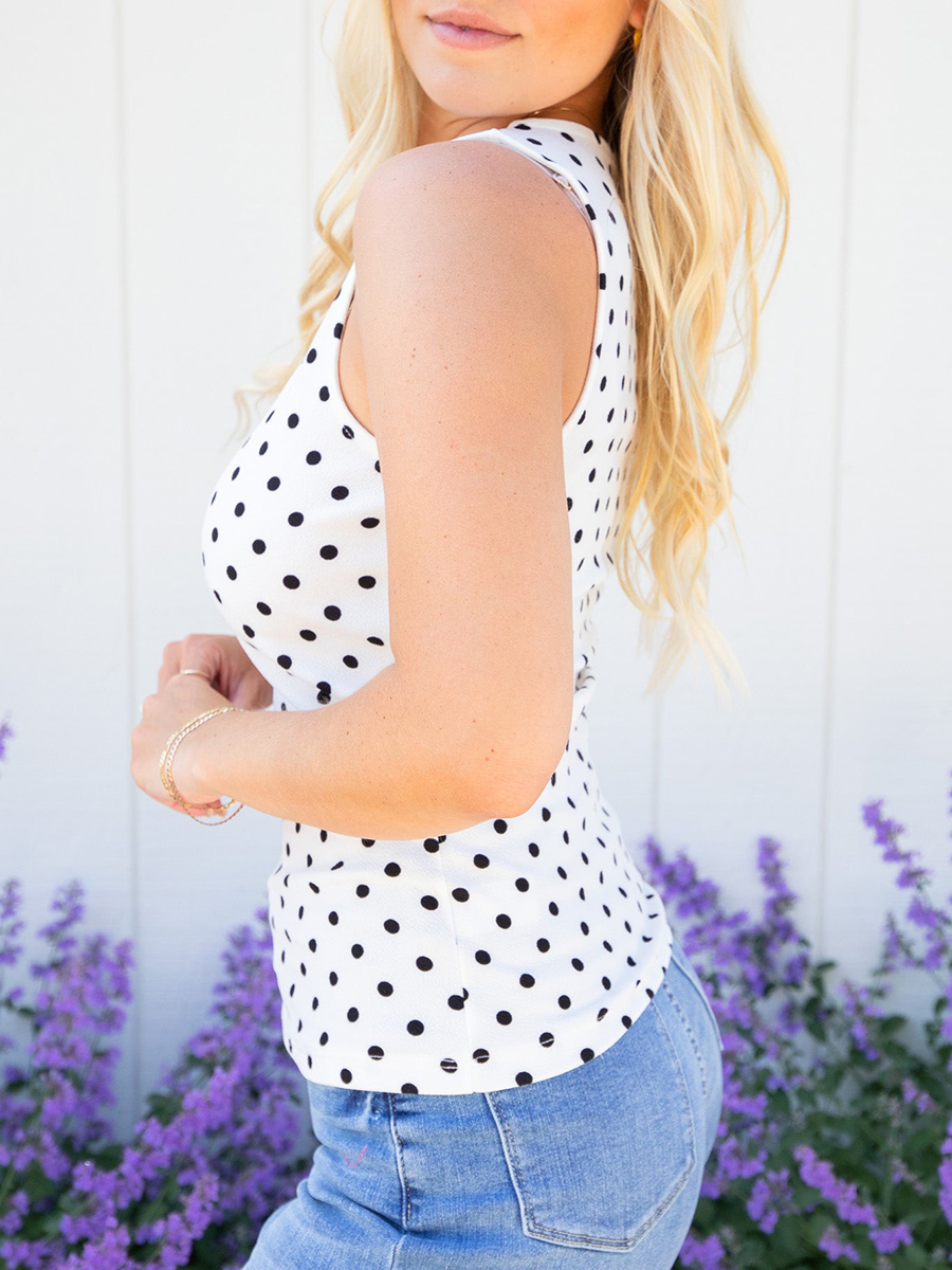 Black dot white vest