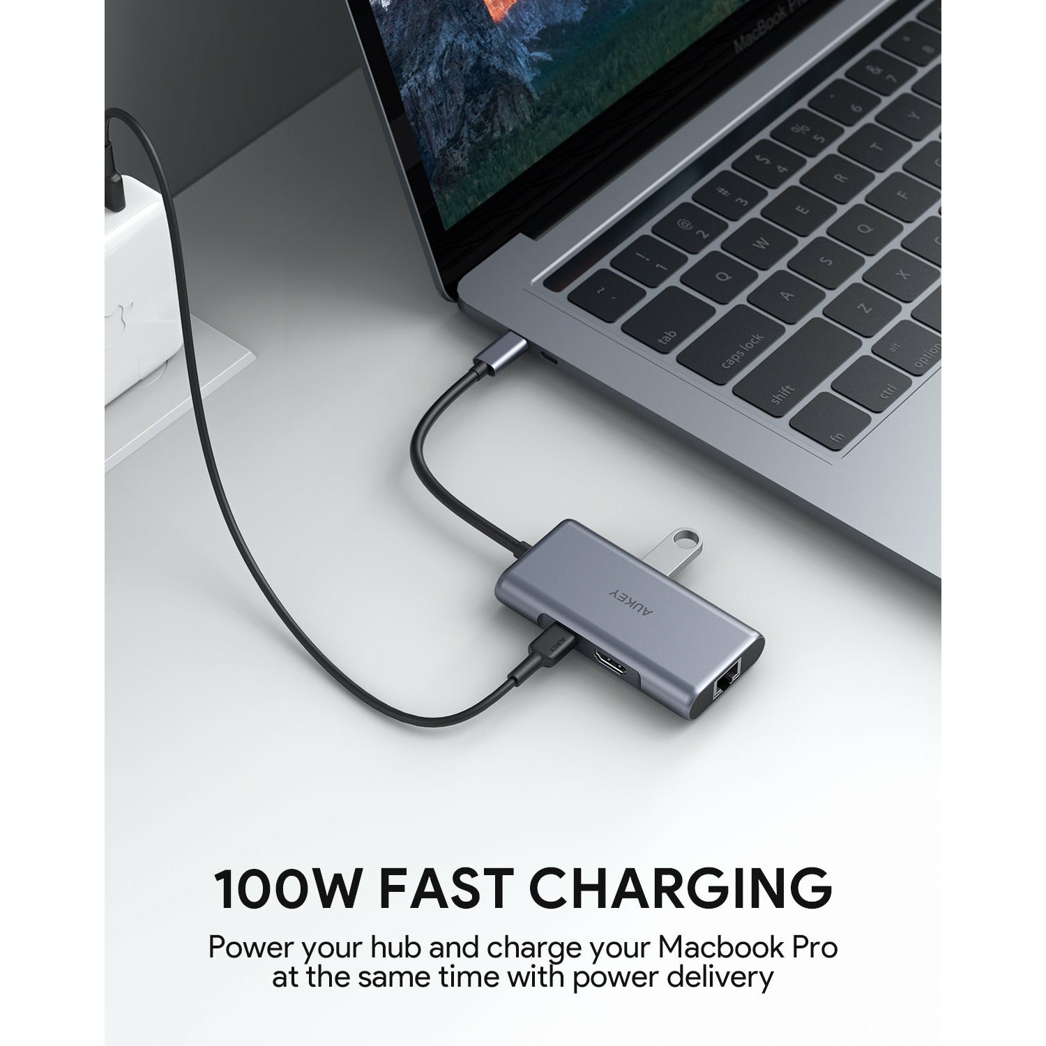 AUKEY  CB-C75 USB C Hub Adapter