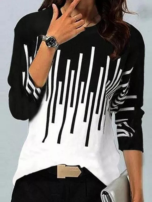 Fit Geometric Elegant Crew Neck T-shirt