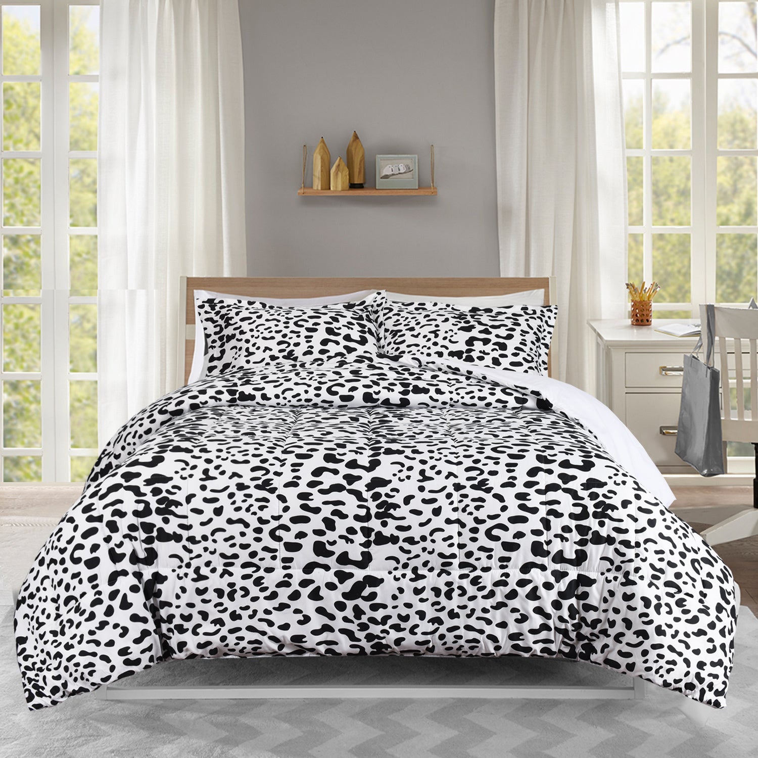 HIG Animal Themed Print Comforter Set, Cow Pattern, 3 PCS Lightweight Quilted Comforter with Two Shams