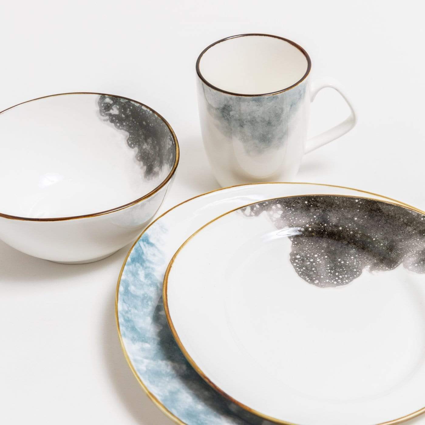 (Store Closing Sale) Alabaster Dinnerware Set